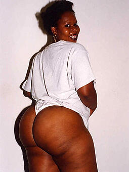ebony ungentlemanly shows her nice thick botheration