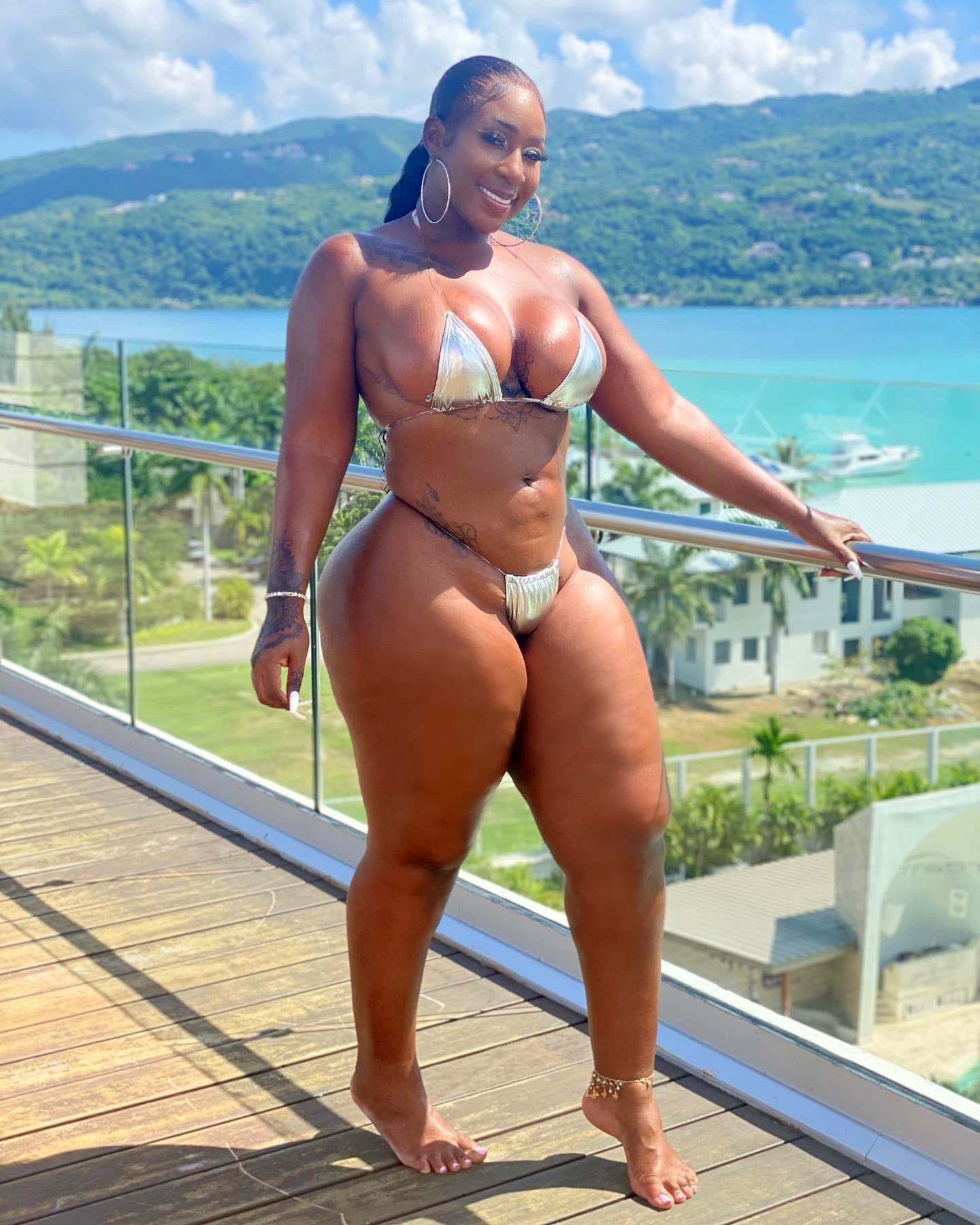 curvy black girls far bikinis seduction