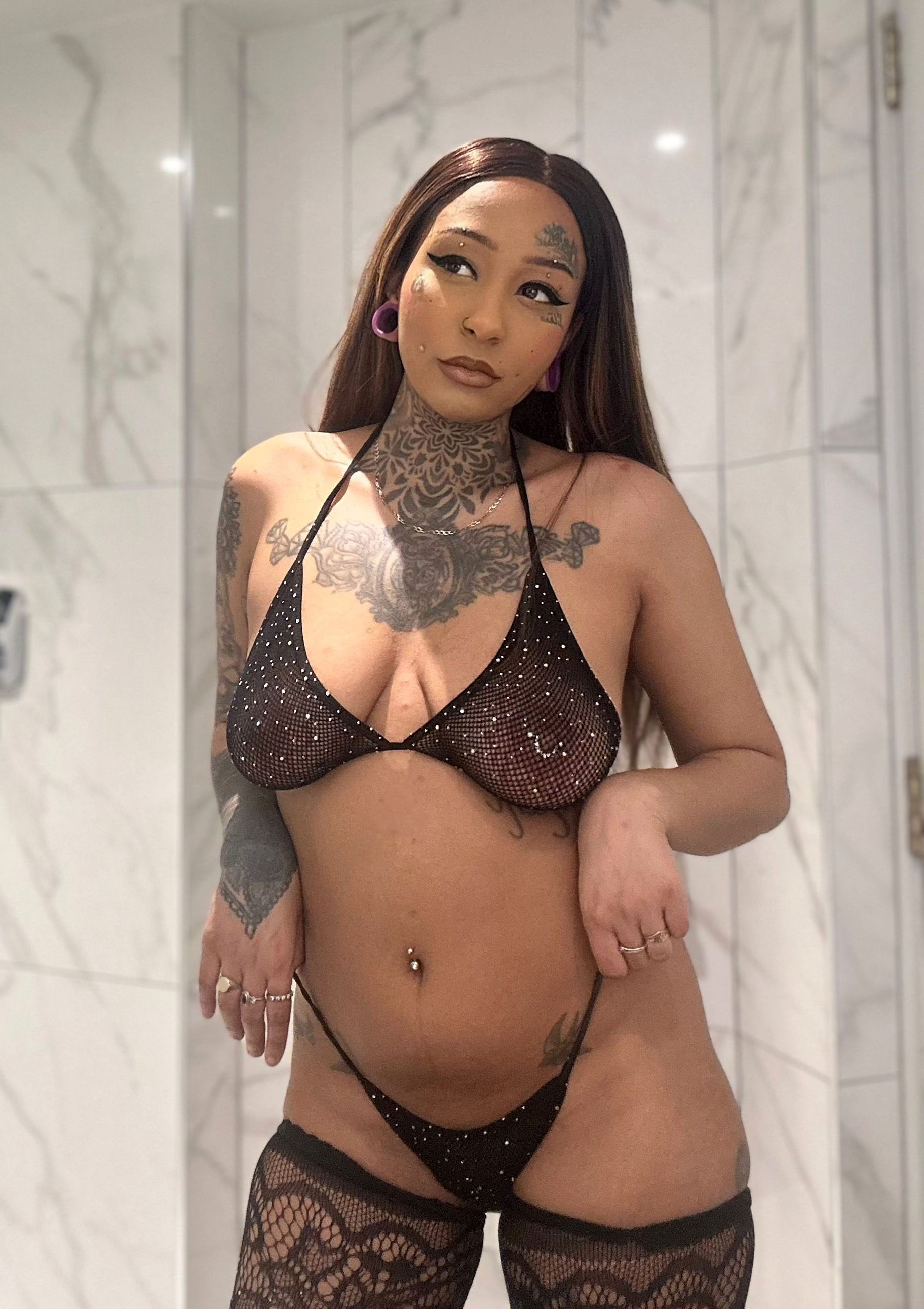 tattooed ebony hot porn show