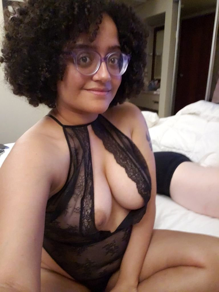 ebony selfshot yummy pussy