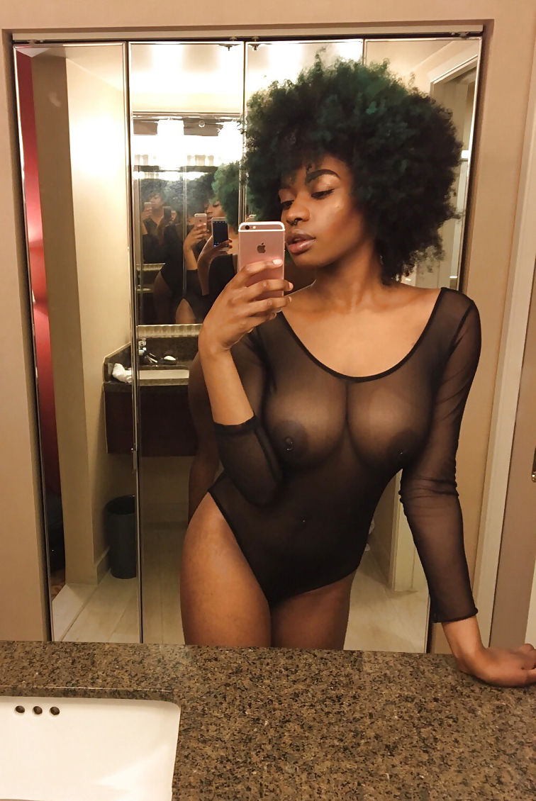 porn pictures of sexy black female selfie