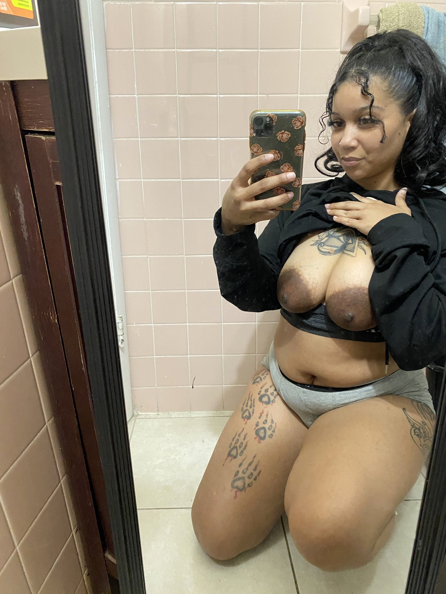 reality nude tattooed ebony