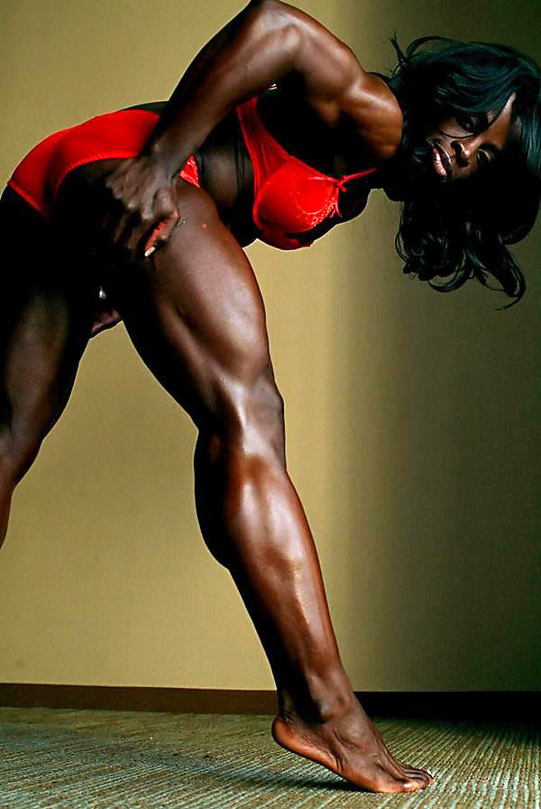 amature hot ebony female muscle