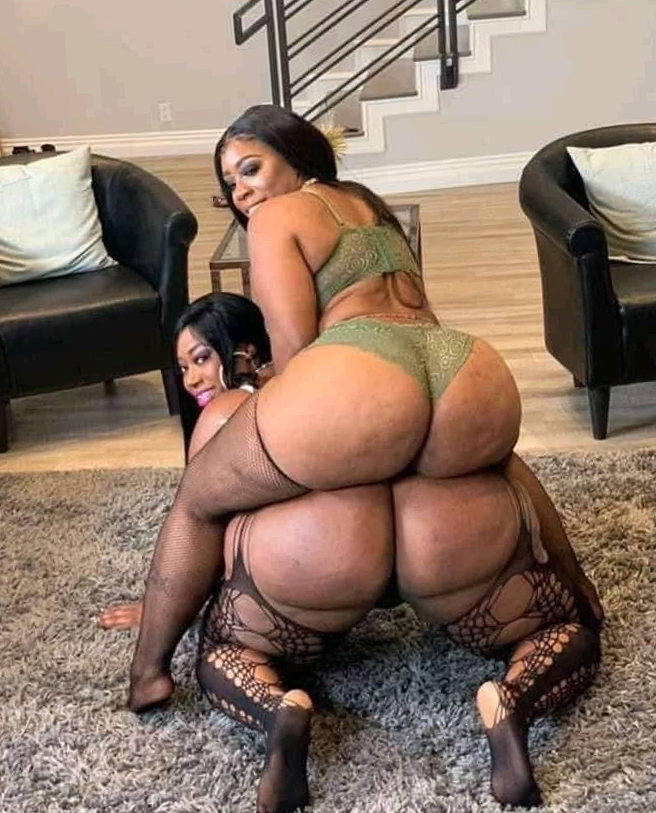 black woman with beamy asses stripping