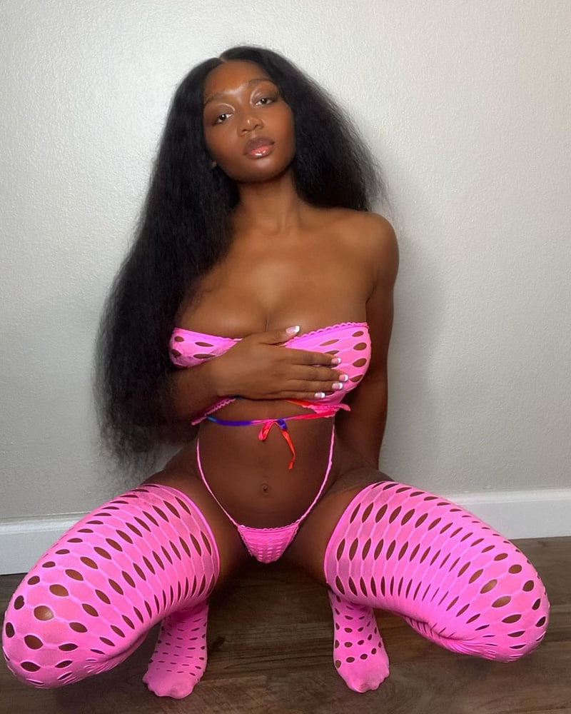 sexy ebony lady free porn pics