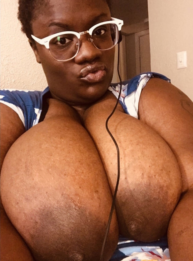 nude black girl boobs sexy porn pics